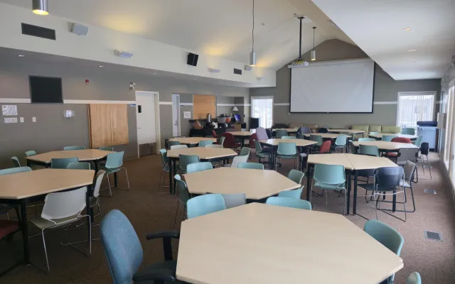 Patterson Centre PC130