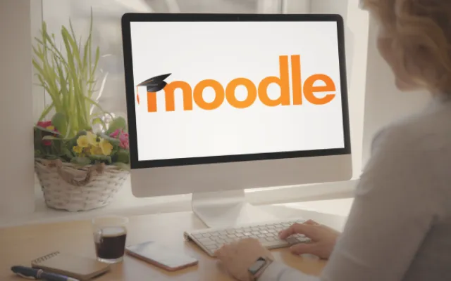 Moodle Logo in orange letters