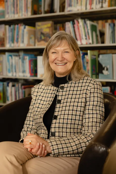 Dr. Robin Bright