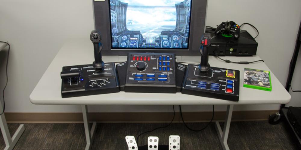 joystick and pedals setup for classic xbox game Steel Batallion