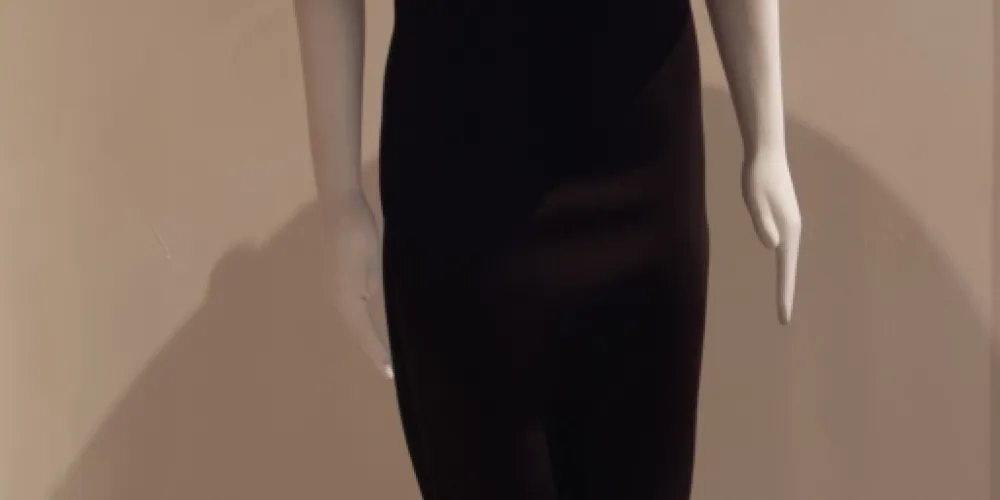 Michelle Sylvestre, Little Black Dress 1.2 - textile, electronics, video (2020)