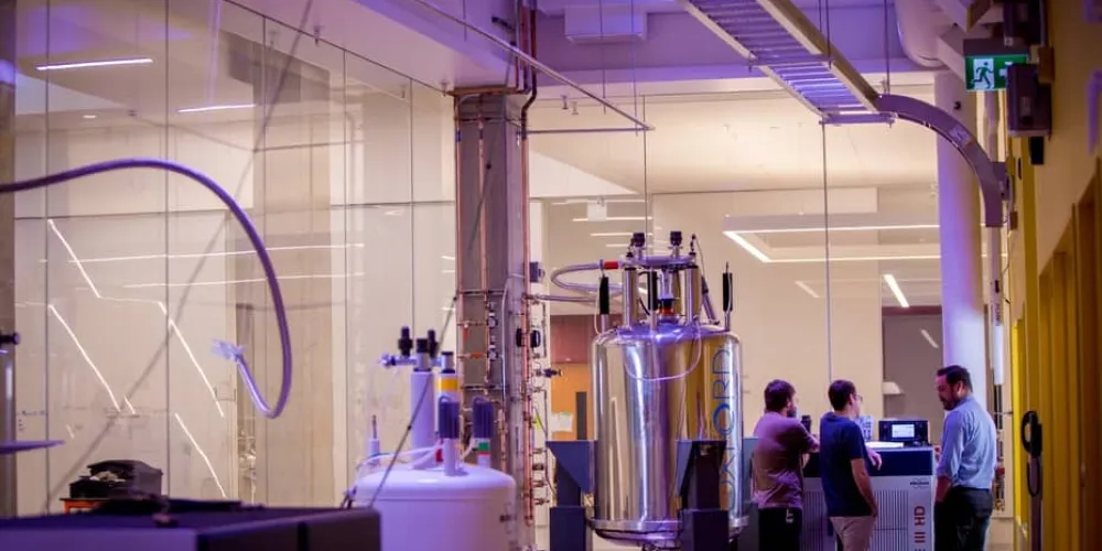 NMR Spectrometers
