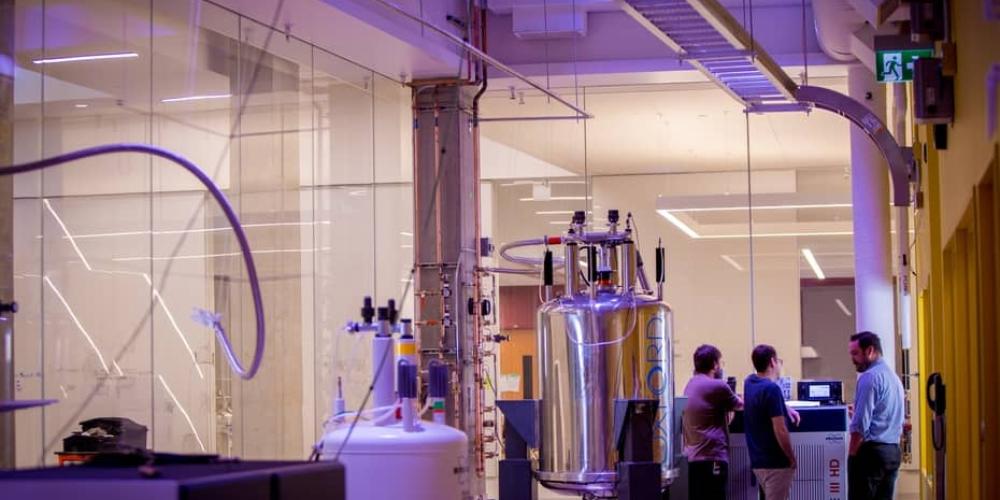 NMR Spectrometers