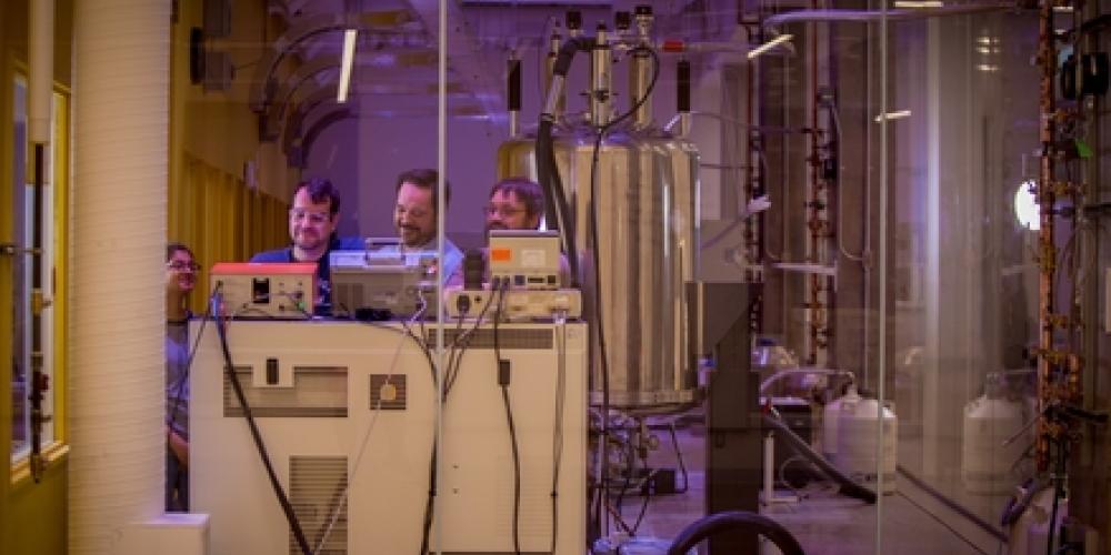 NMR Spectrometer Laboratory