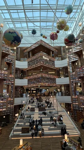 Starfield Library
