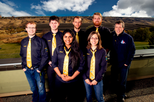 iGEM students are representing the U of L on the world stage. Back row (L-R) Harland Brandon (BSc ’13), Dustin Smith (BSc ’13), Graeme Glaister, Zak Stinson and Dr. H.J. Wieden (faculty advisor). Front row (L-R) Suneet Kharey and Jenna Friedt (BSc ’11, MSc ’13). (Photo by Leslie Ohene-Adjei)