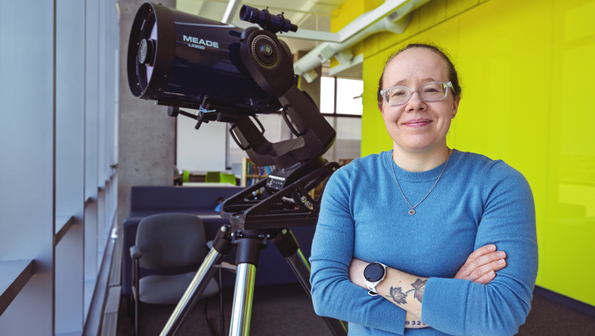 Dr. Alex Tetarenko studies the physics of black holes.