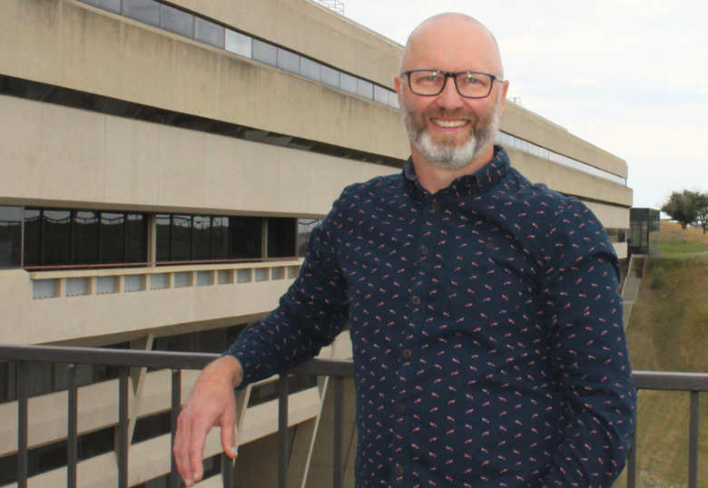 Dr. Jason Laurendeau