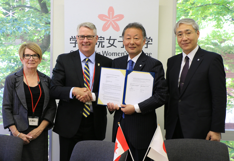 A new dual degree relationship with Gakushuin Women's College is a first for the U of L. Pictured are (L to R) University Chancellor Janice Varzari, U of L President and Vice-Chancellor Dr. Mike Mahon, Gakushuin President Yasuharu Ishizawa, and Keiichi Hatakeyama, Gakushuin vice-president.