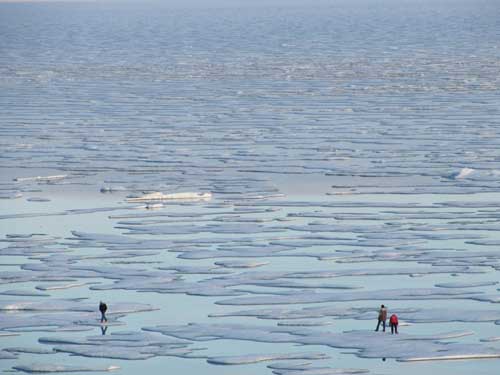 Inuit family