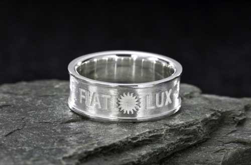 Fiat Lux Ring