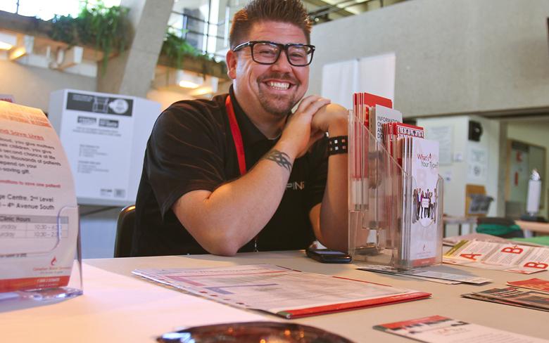 Canadian Blood Services was represented during Club Rush Week. U of L students have traditionally been big supporters of CBS and are always willing to pull up their sleeves and help in times of need.