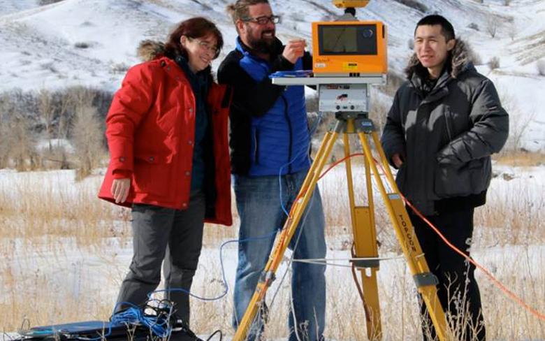 Celeste Barnes, Thomas Porter and Zhouxin Xi of Dr. Chris Hopkinson's ARTeMiS (advanced-resolution terradynamic monitoring system) Lab were able to work on the documentary project.